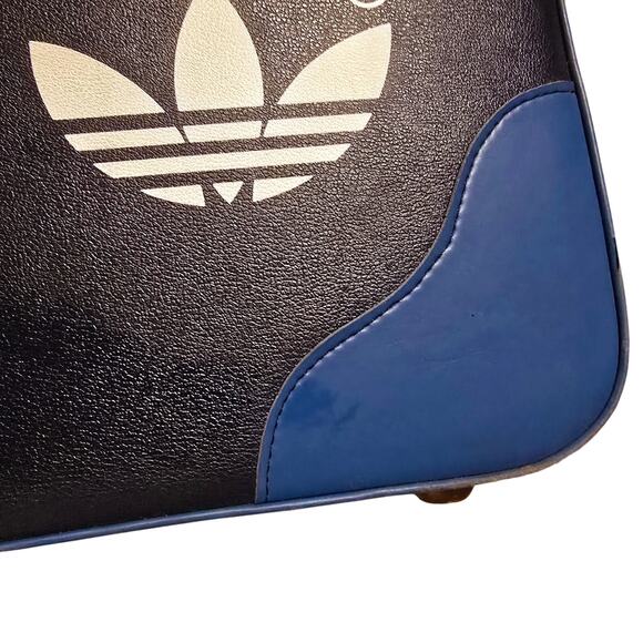 Vintage 70's Adidas traveling suitcase - Picture 4 of 16